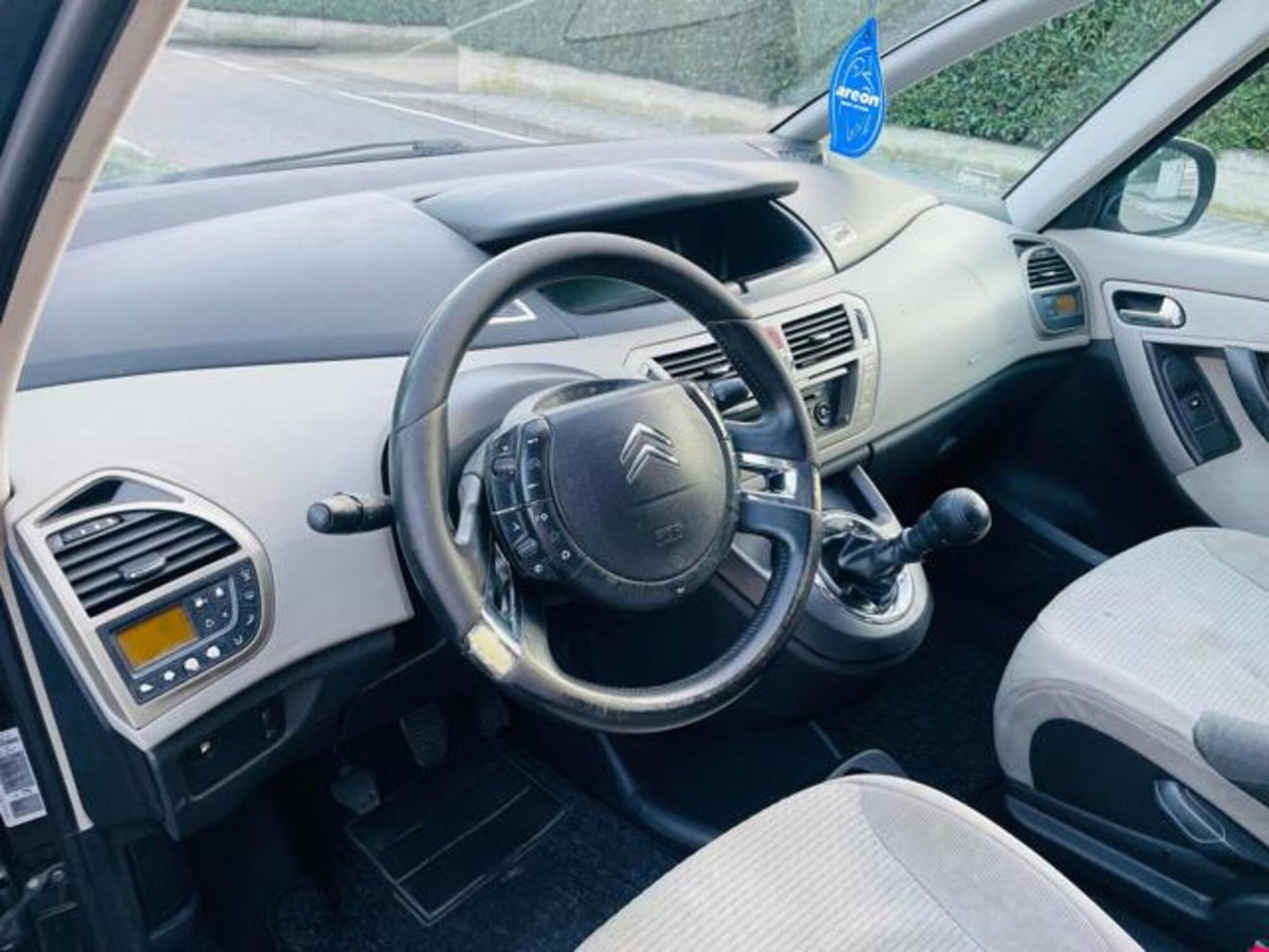 Citroen C4 Picasso 1.6 HDi 110 FAP Elegance (13)