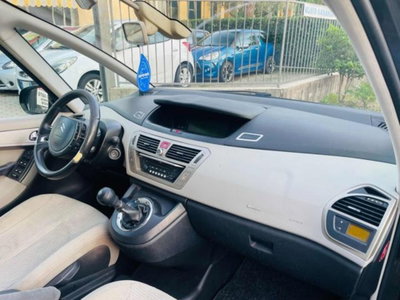 Citroen C4 Picasso 1.6 HDi 110 FAP Elegance (14)