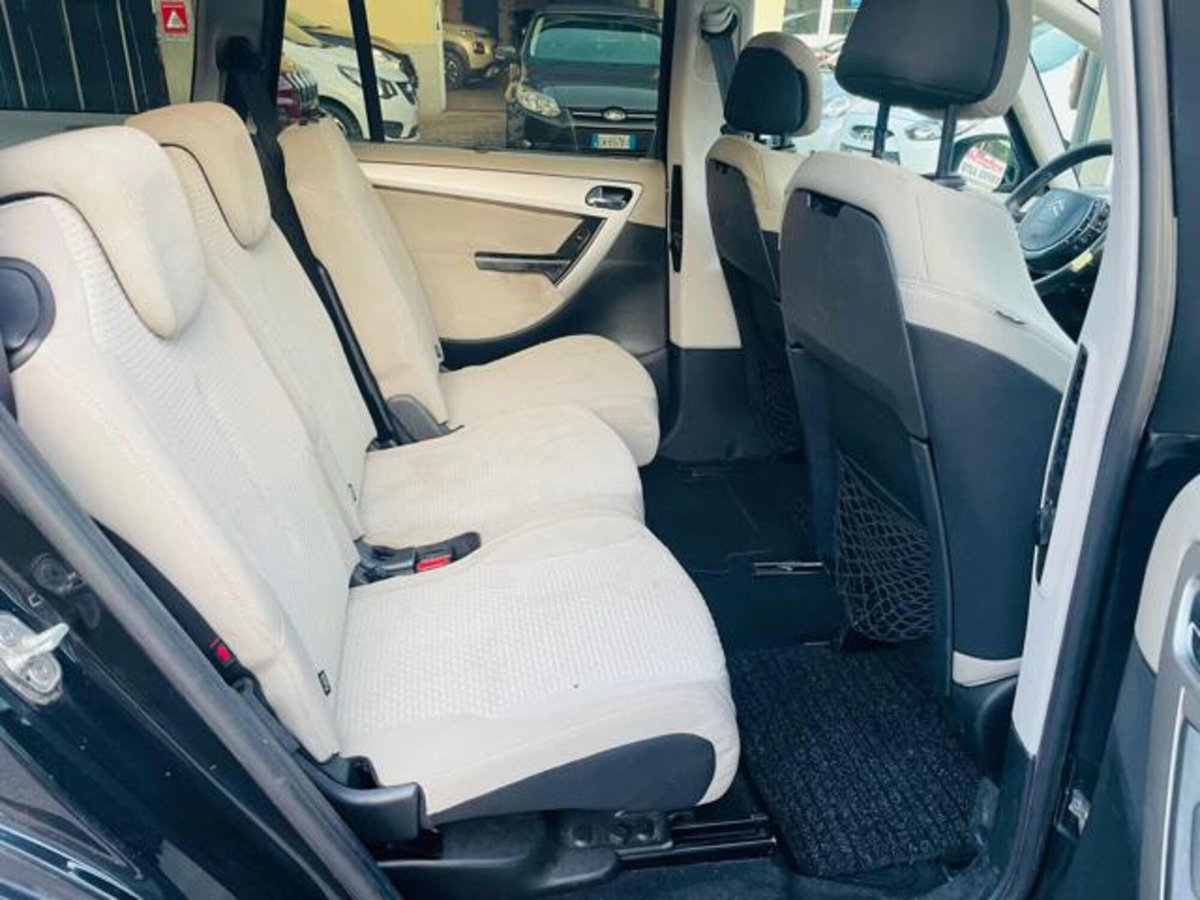 Citroen C4 Picasso 1.6 HDi 110 FAP Elegance (15)