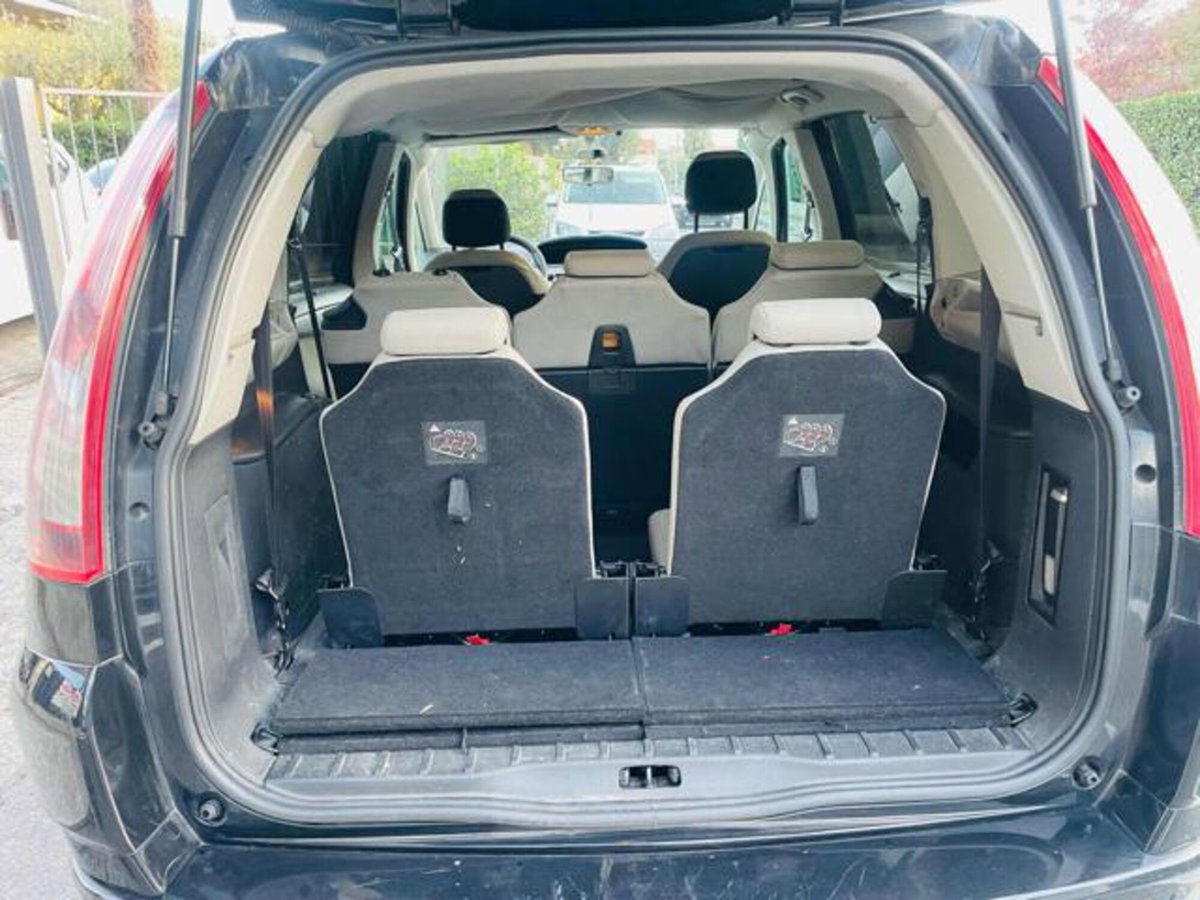 Citroen C4 Picasso 1.6 HDi 110 FAP Elegance (16)