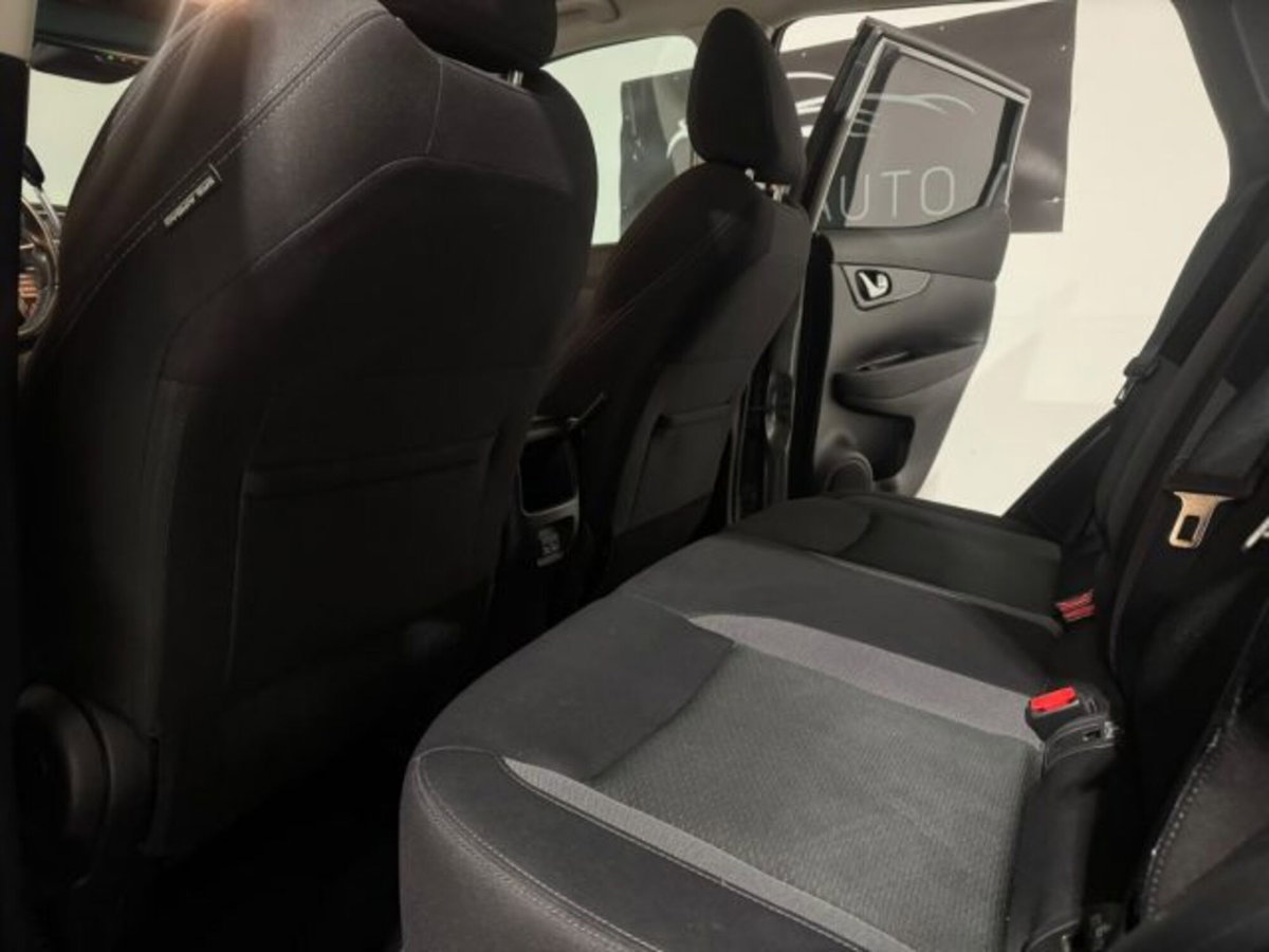 Nissan Qashqai 1.5 dCi 115 CV Tekna (13)