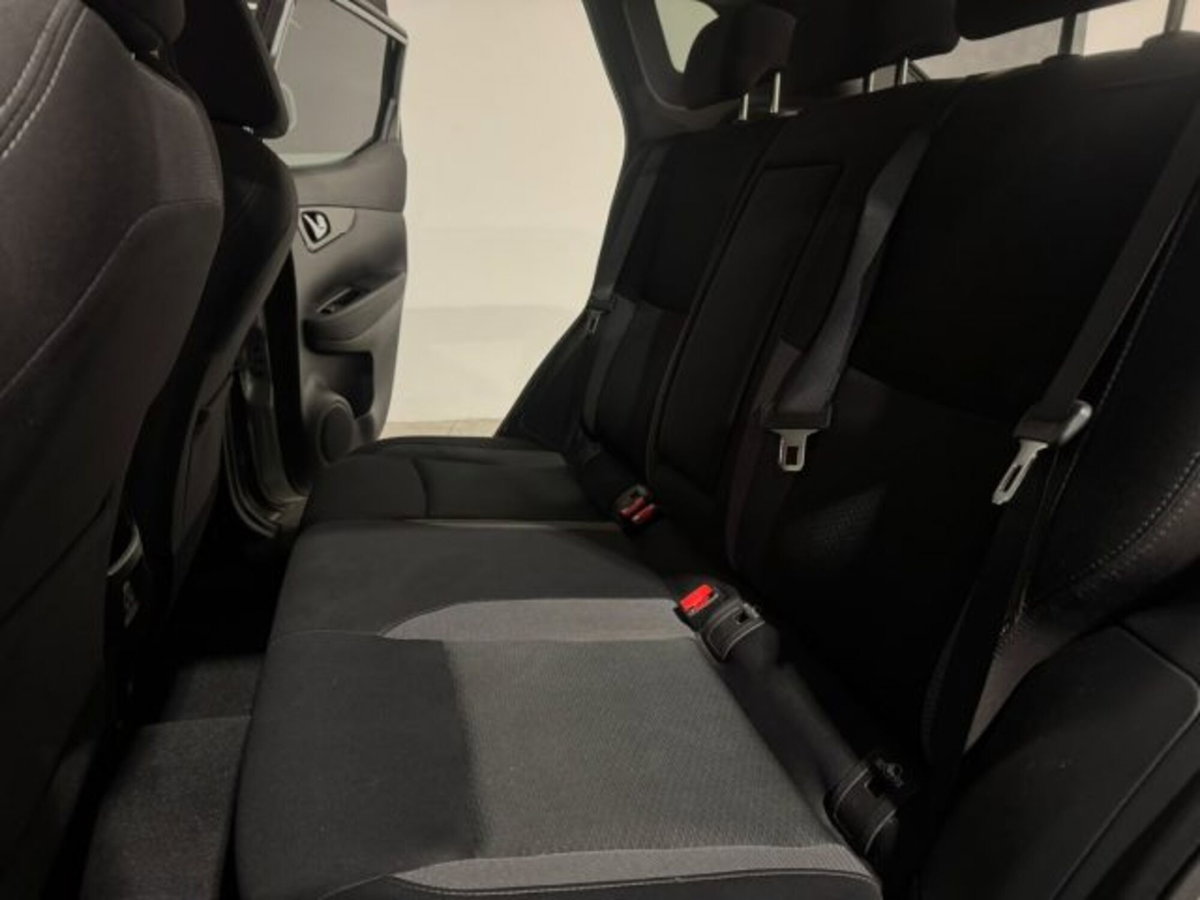 Nissan Qashqai 1.5 dCi 115 CV Tekna (14)