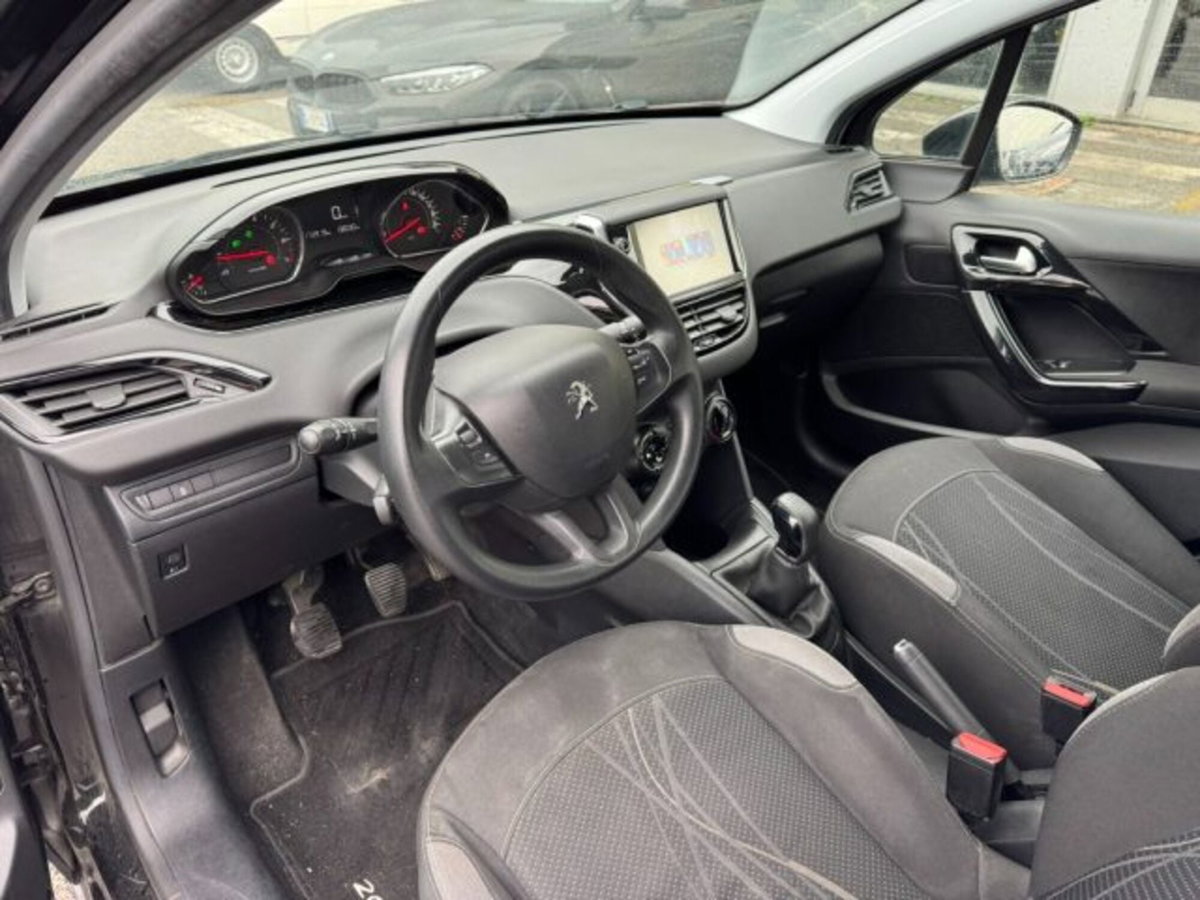 Peugeot 208 VTi 82 CV 5 porte Access (9)