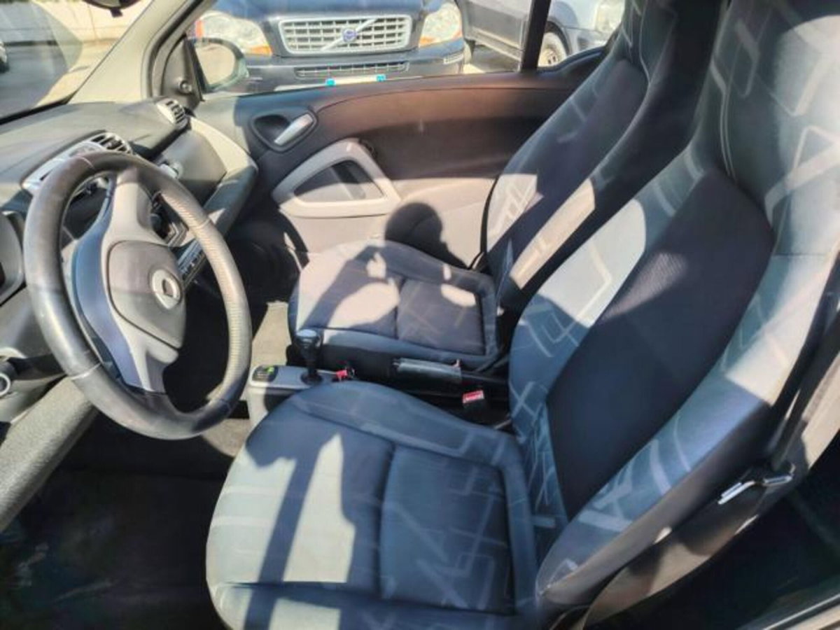 smart Fortwo 1000 52 kW MHD coupé passion (10)