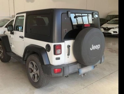 Jeep Wrangler 2.8 CRD DPF Sahara Auto (4)