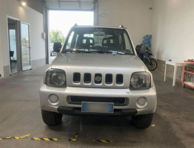 Suzuki Jimny 1.3i 16V cat 4WD JLX (4)