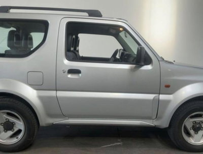 Suzuki Jimny 1.3i 16V cat 4WD JLX (5)