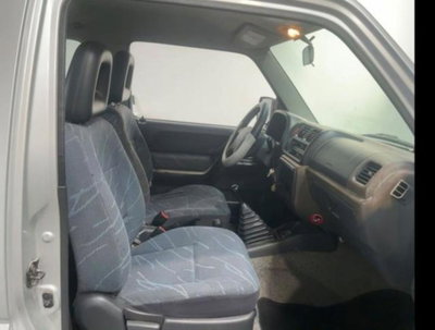 Suzuki Jimny 1.3i 16V cat 4WD JLX (9)