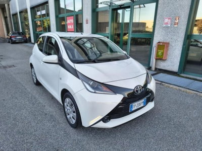 Toyota Aygo 1.0 VVT-i 69 CV 5 porte x-play TSS