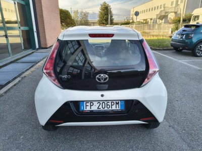 Toyota Aygo 1.0 VVT-i 69 CV 5 porte x-play TSS (4)