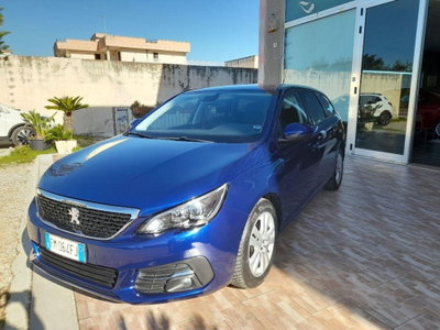 Peugeot 308 1.6 HDi 92 CV Business (2)