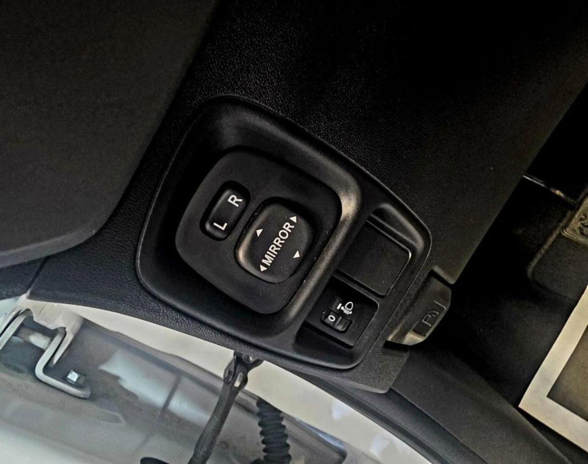 Toyota Aygo 1.0 VVT-i 72 CV 5 porte x-play (11)
