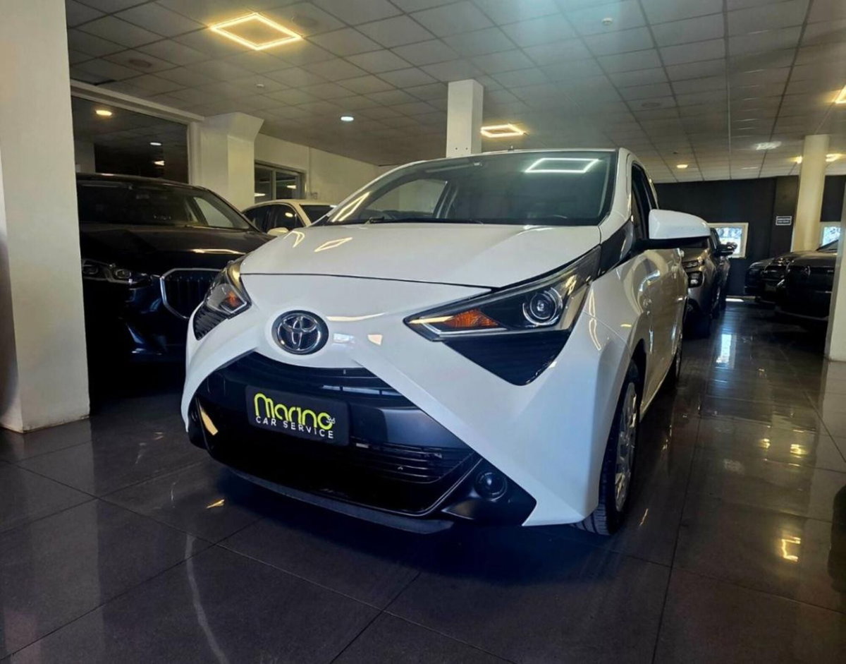 Toyota Aygo 1.0 VVT-i 72 CV 5 porte x-play (4)