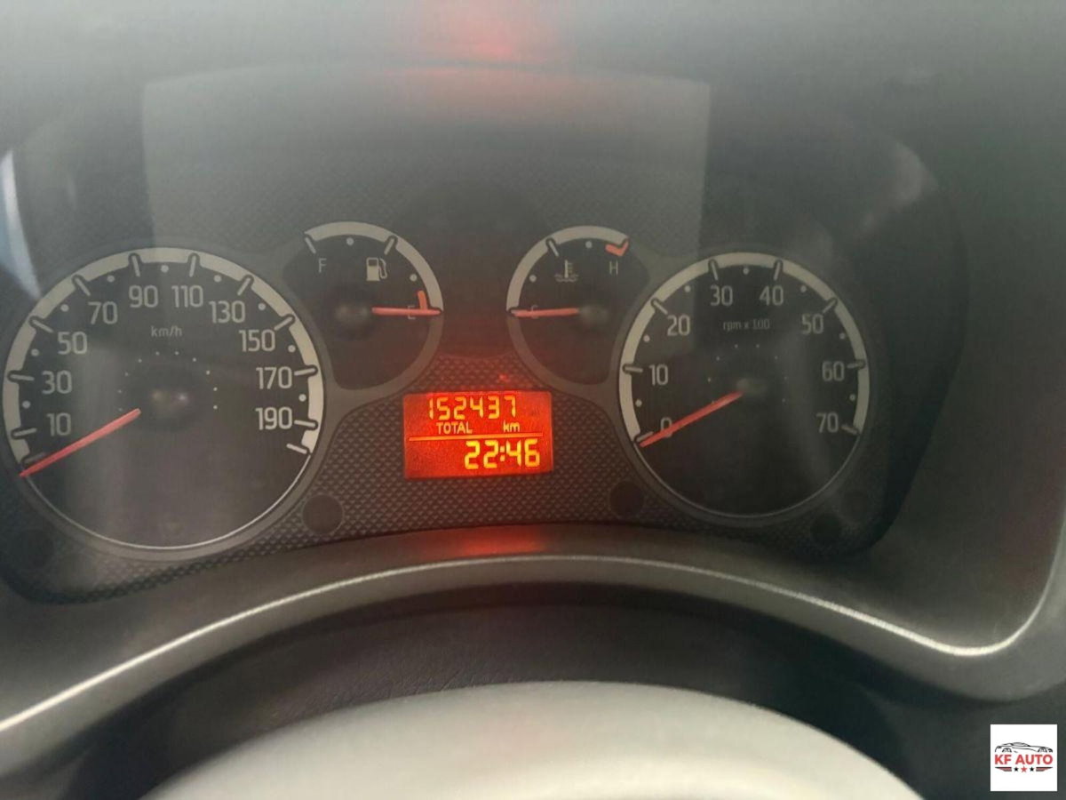 Fiat Panda 1.2 Emotion (8)