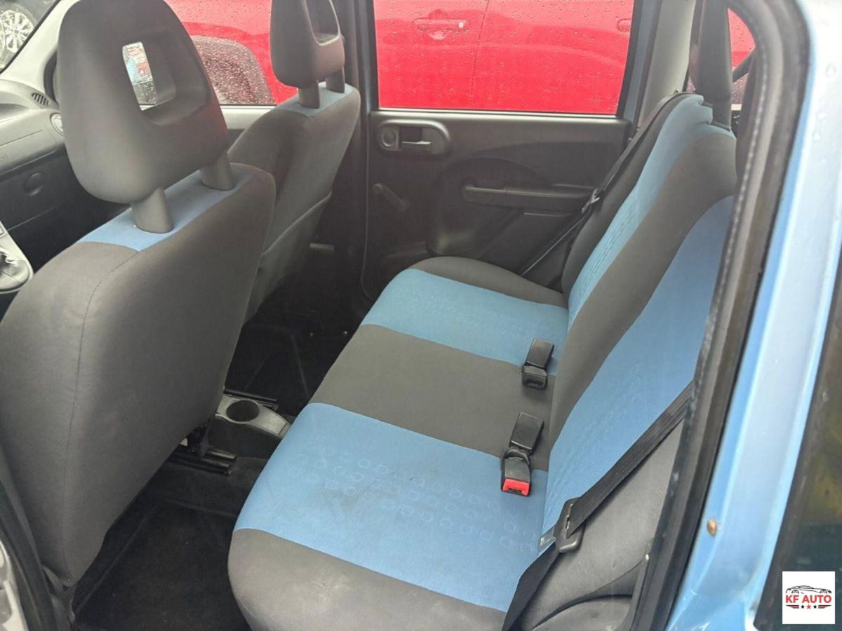 Fiat Panda 1.2 Emotion (9)