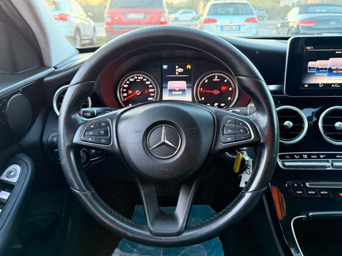 Mercedes-Benz Classe C Station Wagon 200 d Premium (11)