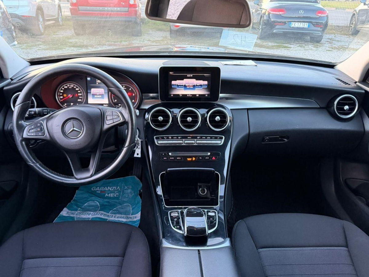 Mercedes-Benz Classe C Station Wagon 200 d Premium (14)