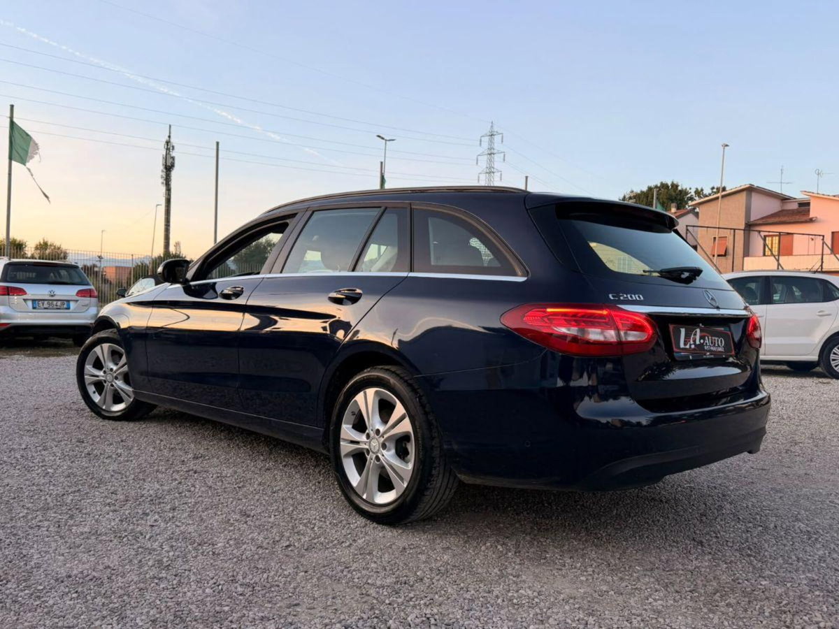 Mercedes-Benz Classe C Station Wagon 200 d Premium (4)