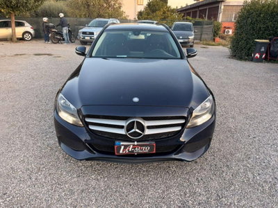 Mercedes-Benz Classe C Station Wagon 200 d Premium (5)