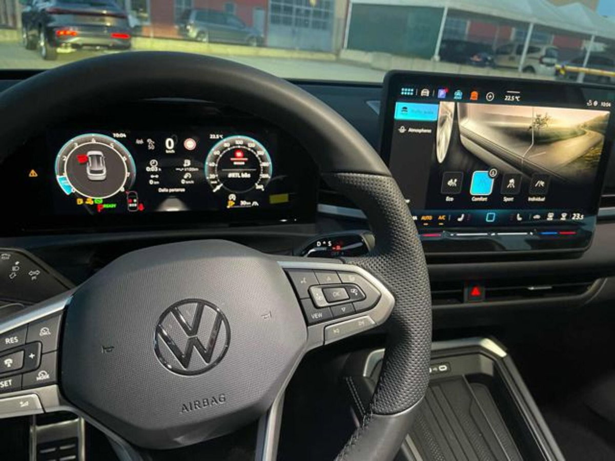 Volkswagen T-Roc 1.5 etsi R-Line 150cv dsg (14)