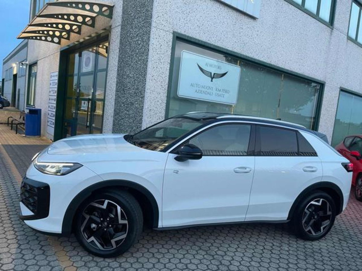 Volkswagen T-Roc 1.5 etsi R-Line 150cv dsg (5)
