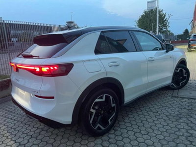 Volkswagen T-Roc 1.5 etsi R-Line 150cv dsg (6)