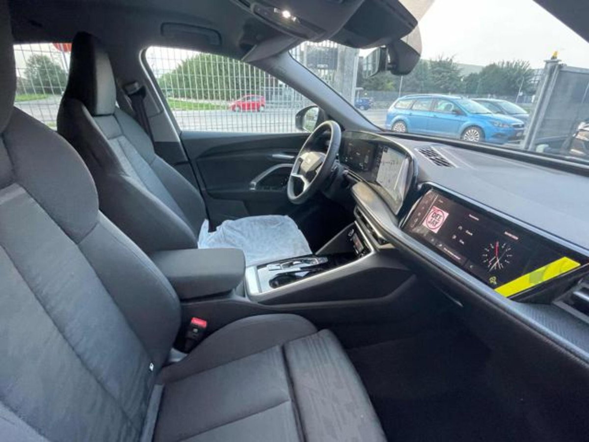 Audi Q5 Sportback 2.0 tdi mhev+ S line quattro 204cv s-tronic (10)
