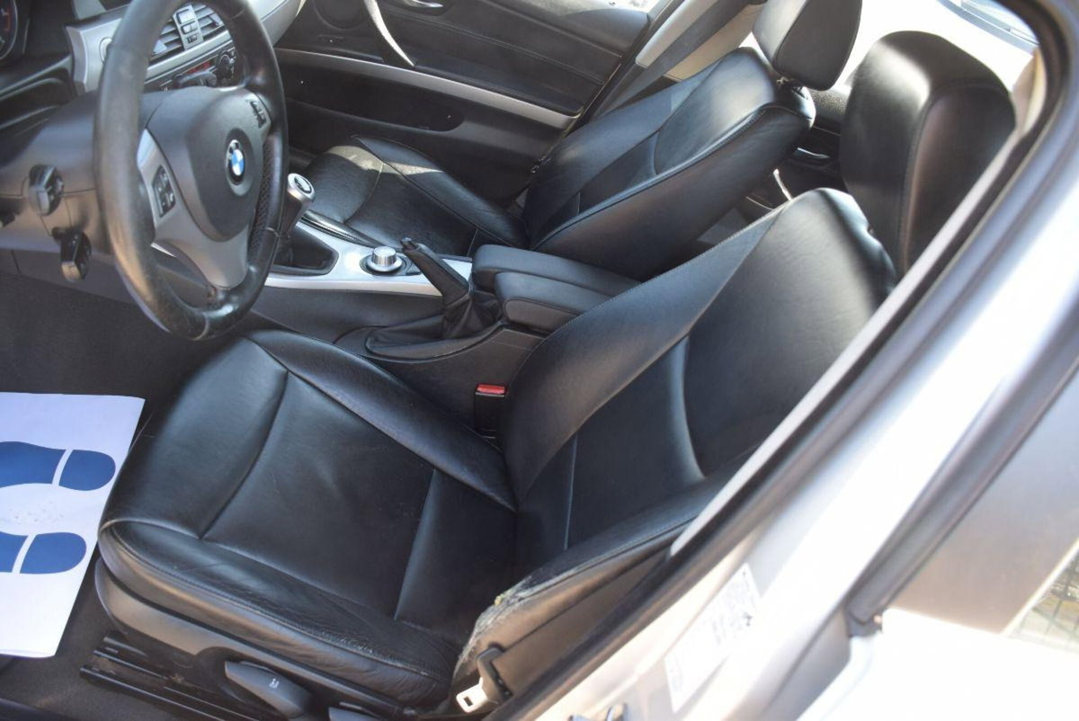 BMW Serie 3 Touring 330d cat  Futura (12)