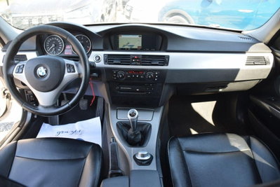 BMW Serie 3 Touring 330d cat  Futura (17)