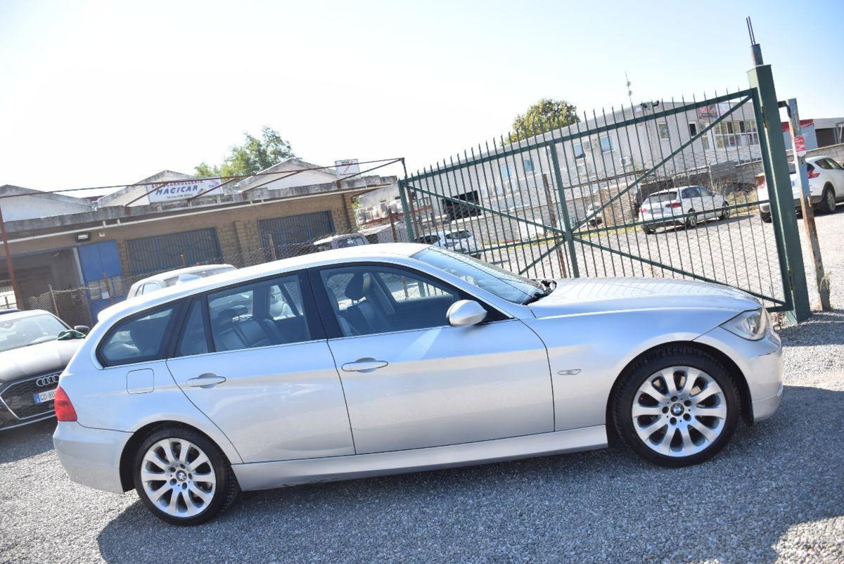 BMW Serie 3 Touring 330d cat  Futura (4)