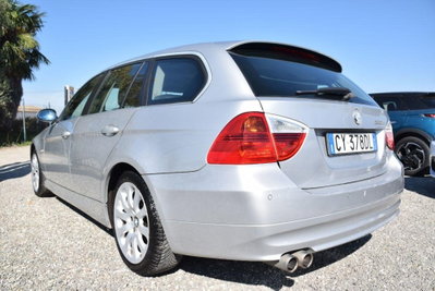 BMW Serie 3 Touring 330d cat  Futura (6)