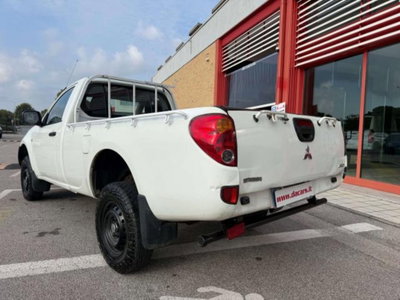 Mitsubishi L200 2.5 DI-D Club Cab Invite (6)