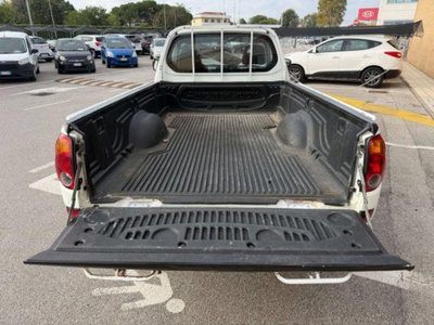 Mitsubishi L200 2.5 DI-D Club Cab Invite (7)