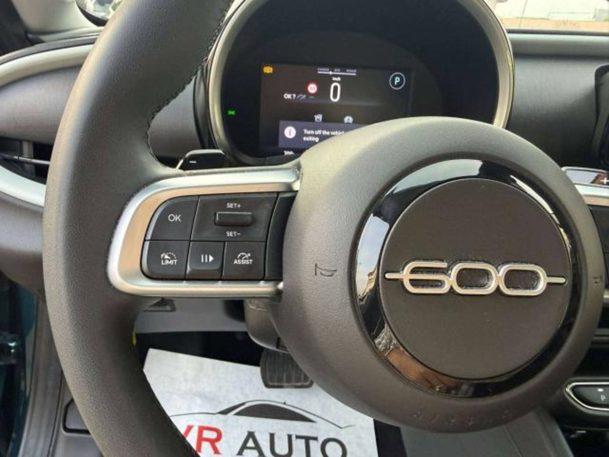 Fiat 600 1.2 Business 100cv (11)