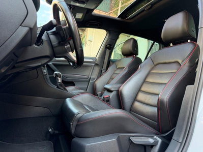 Volkswagen Golf 2.0 TSI GTI DSG (14)