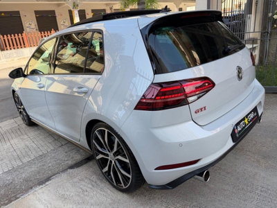 Volkswagen Golf 2.0 TSI GTI DSG (6)