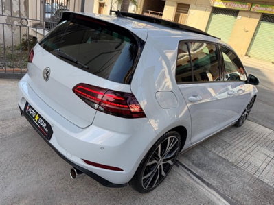 Volkswagen Golf 2.0 TSI GTI DSG (9)