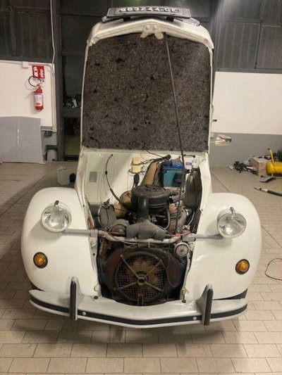 Citroen 2CV 6 Special (11)