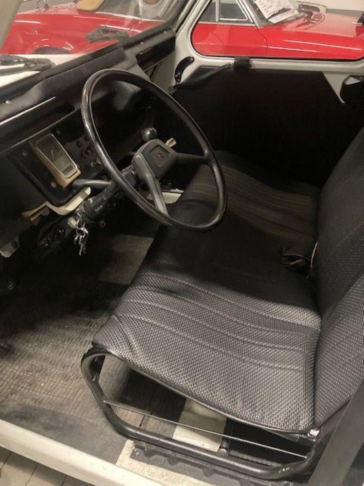 Citroen 2CV 6 Special (13)