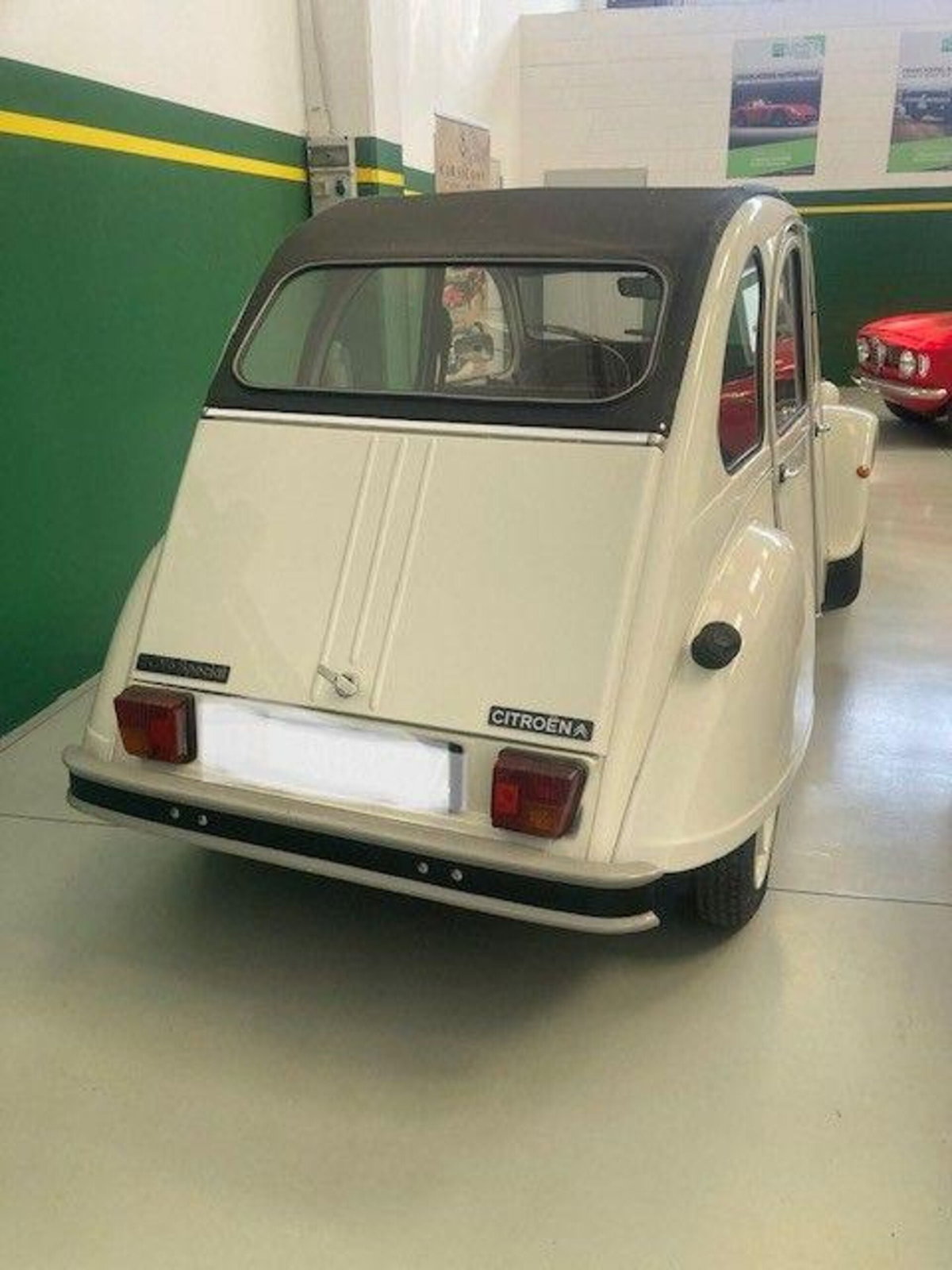 Citroen 2CV 6 Special (4)