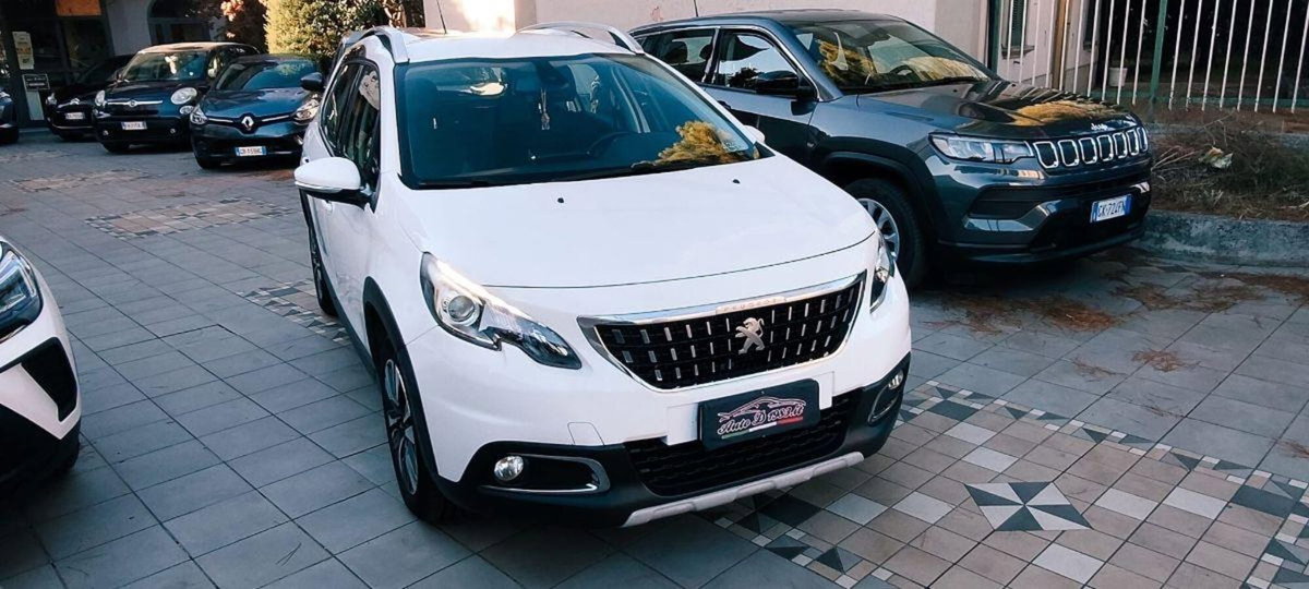 Peugeot 2008 120 EAT6 S&S Allure (2)