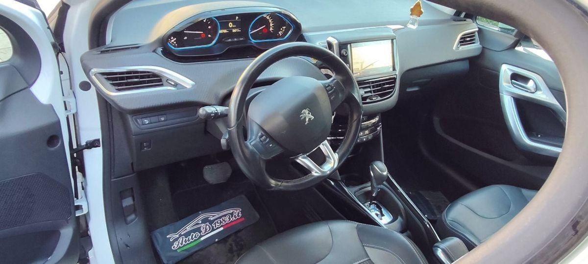 Peugeot 2008 120 EAT6 S&S Allure (4)