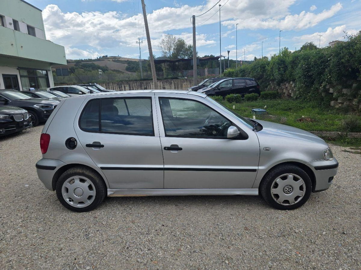 Volkswagen Polo 1.4 cat 5 porte Comfortline Air (7)