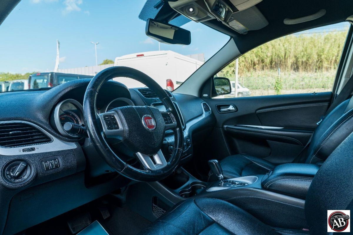 Fiat Freemont 2.0 Mjt 170 CV 4x4 Automatica Lounge (12)