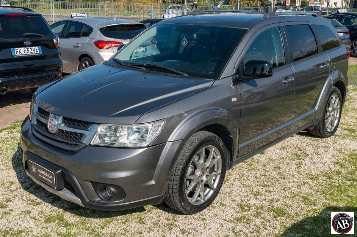 Fiat Freemont 2.0 Mjt 170 CV 4x4 Automatica Lounge (3)