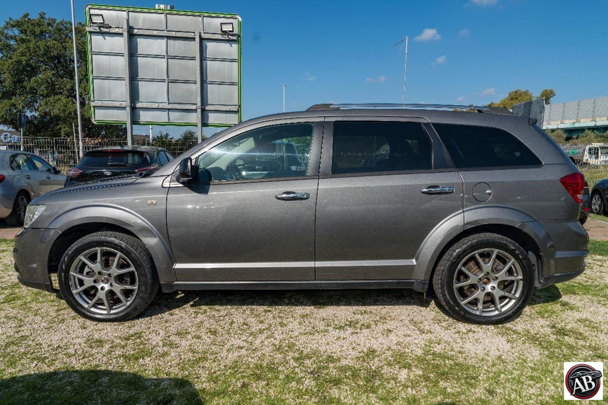 Fiat Freemont 2.0 Mjt 170 CV 4x4 Automatica Lounge (4)