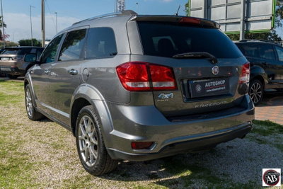 Fiat Freemont 2.0 Mjt 170 CV 4x4 Automatica Lounge (5)