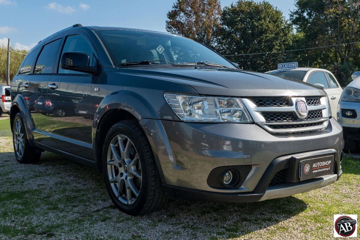 Fiat Freemont 2.0 Mjt 170 CV 4x4 Automatica Lounge (8)