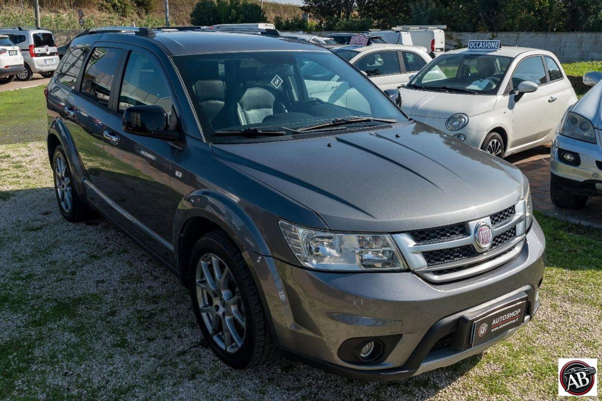 Fiat Freemont 2.0 Mjt 170 CV 4x4 Automatica Lounge (9)