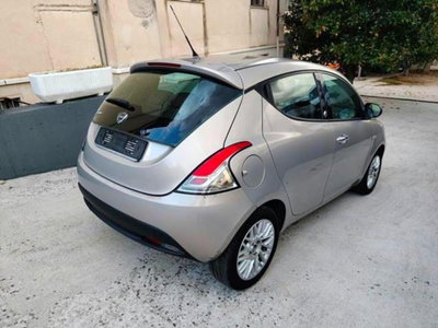 Lancia Ypsilon 1.2 69 CV 5 porte GPL Ecochic Platinum (12)